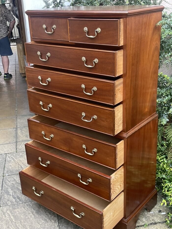 Fine Antique Mahogany Chest on Chest - Image 3