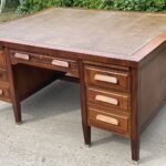 Amazing Large Victorian Style Mahogany Partners Desk 10 Drawers