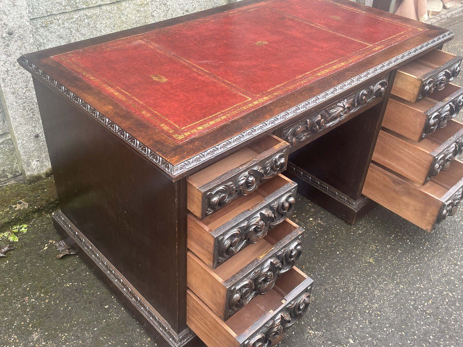 s-l1600-1062.jpg Superb Victorian Arts and Crafts Carved Oak Pedestal Desk - Image 1