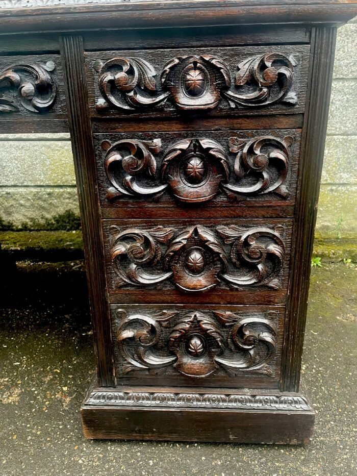 Superb Victorian Arts and Crafts Carved Oak Pedestal Desk - Image 5