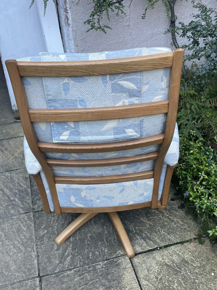 Stunning Ercol Gina Swivel Rocking Armchair Clean Condition - Image 4