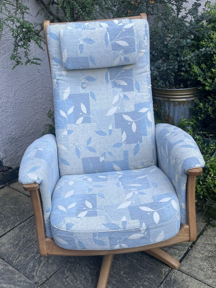 Stunning Ercol Gina Swivel Rocking Armchair Clean Condition - Image 5