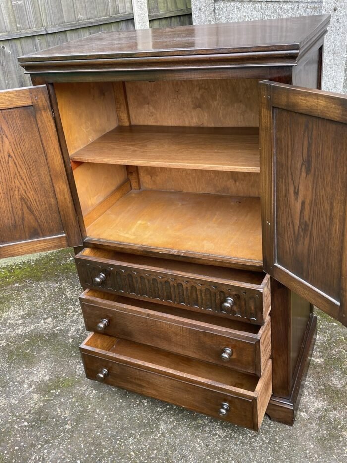 Superb Arts and Crafts Solid Oak Tallboy Cabinet Storage - Image 5