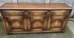 Superb Solid Oak Tichmarsh Goodwin Style 3 Door Sideboard - Image 5