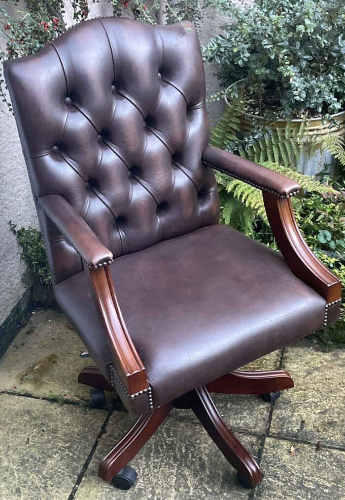Fine Antique Style Conker Brown Swivel Office Directors Armchair - Image 2