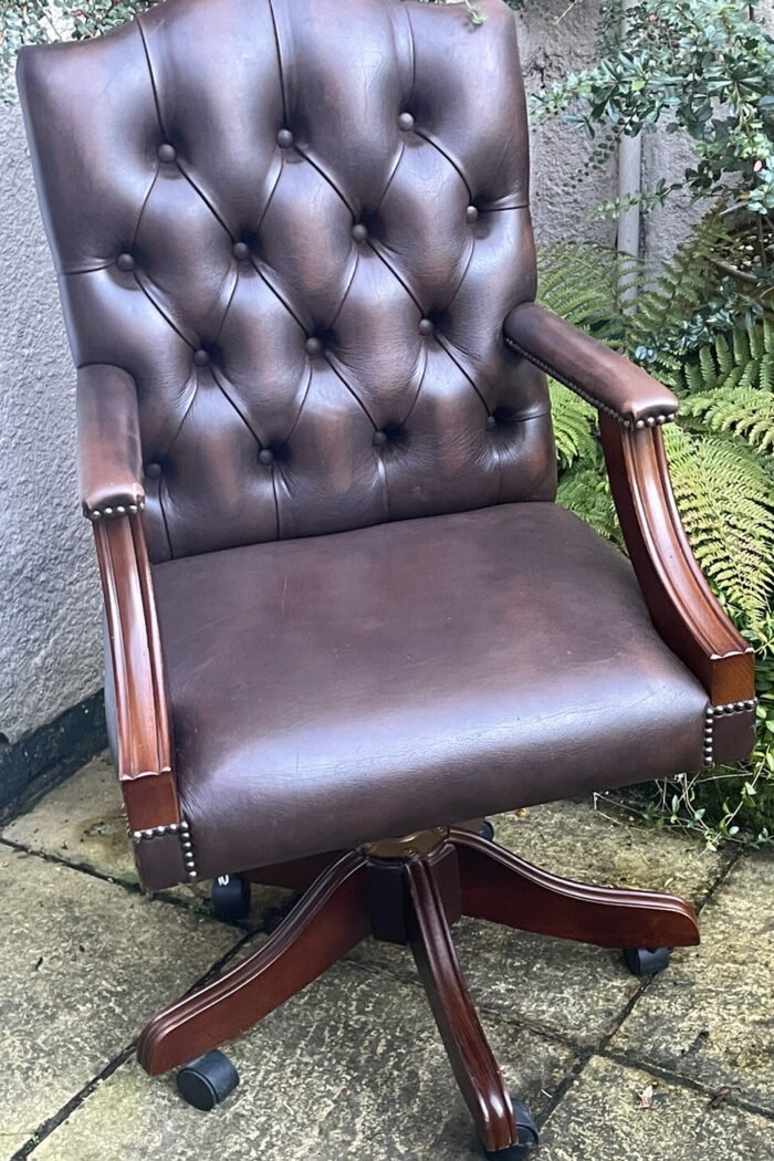 Fine Antique Style Conker Brown Swivel Office Directors Armchair - Image 3