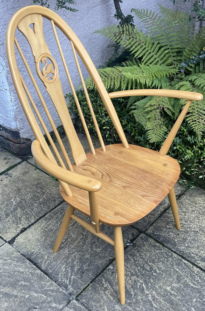 Modern Ercol Swan Quaker Armchair Solid Ash Very Clean Condition - Image 5