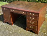 Victorian Arts & Crafts Mahogany Partners Desk - Image 4