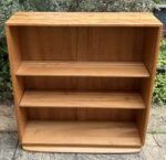 Stunning Modern Ercol Windsor Bookcase 2 Adjustable Shelves - Image 3