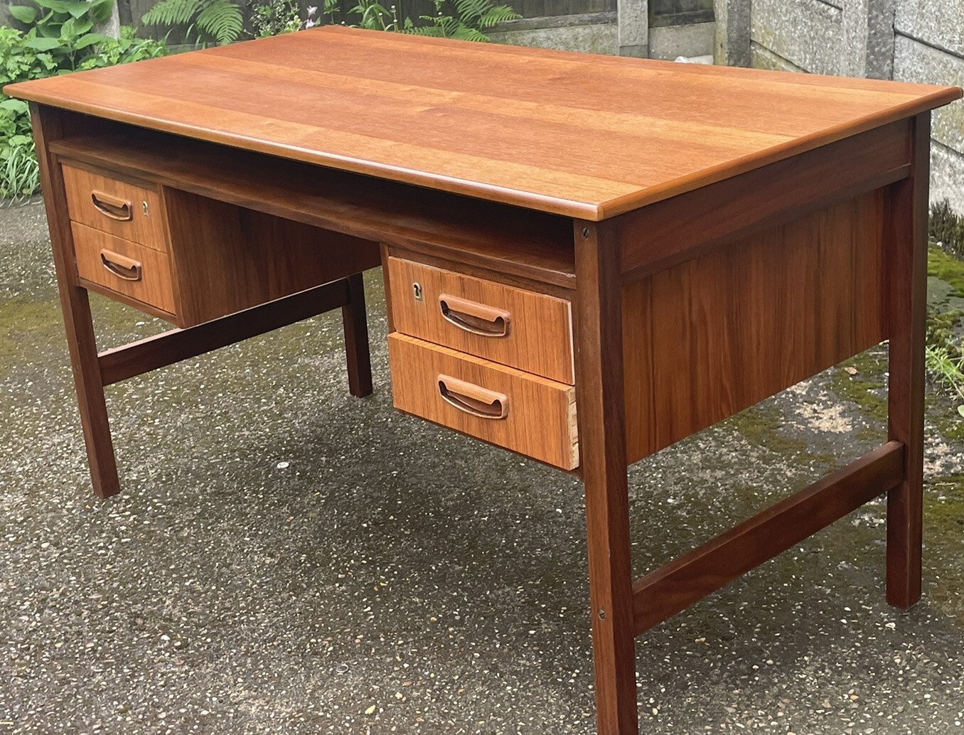 s-l1600-1242.jpg Superb Retro Danish Teak Writing Desk - Image 1