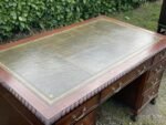 Superb Victorian Mahogany Pedestal Kneehole Writing Desk with Leather Top - Image 5
