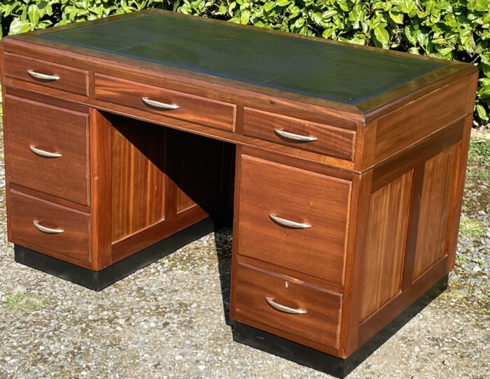 Superb Mid Century Mahogany Pedestal Desk with Leather Top - Image 5