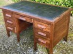 Large Arts & Crafts Golden Oak Partners Writing Desk - Image 3