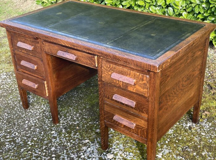 Large Arts & Crafts Golden Oak Partners Writing Desk - Image 3