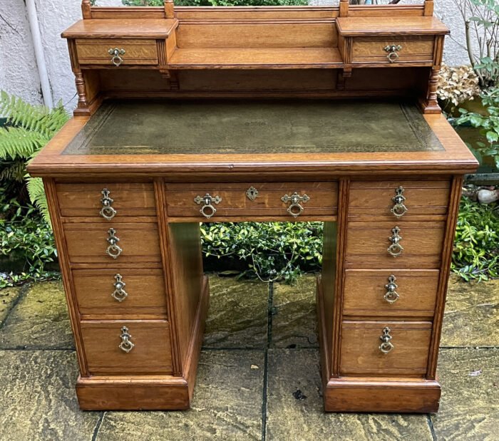 Rare Victorian Arts & Crafts Hobbs of London Oak Writing Desk - Image 3