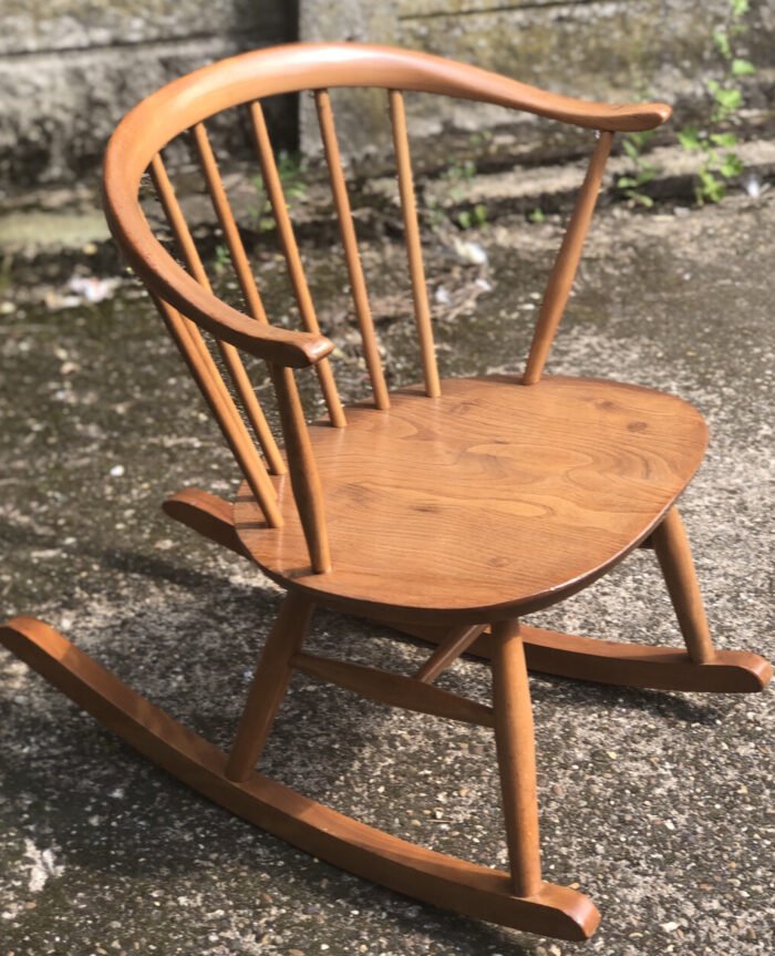 Rare Ercol Cowhorn Adult Rocking Chair Vintage Light Elm - Image 5