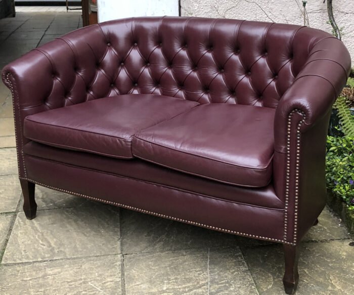 Antique Style Plum Leather 2 Seater Love Seat Sofa Vintage - Image 2