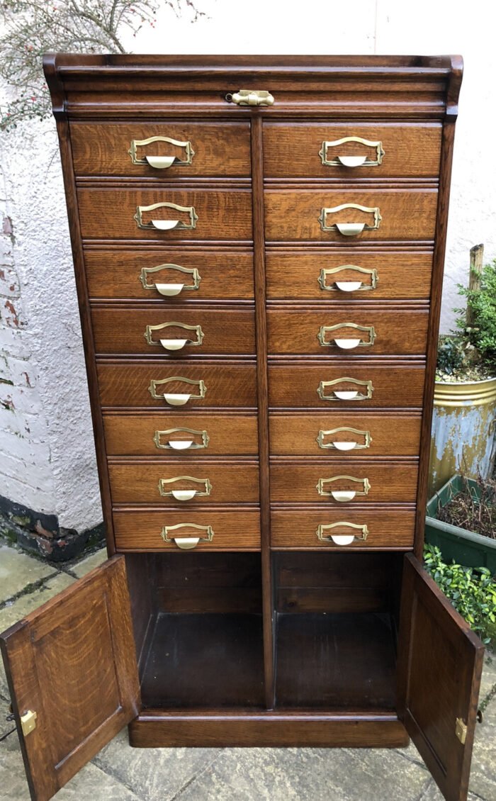 Rare Arts & Crafts Oak Filing Cabinet 16 Drawer Collectors Display Cabinet - Image 3