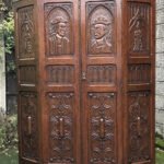Rare Arts & Crafts Carved Solid Oak 2 Door Wardrobe Antique Hall Wardrobe
