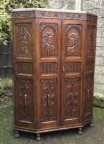 Rare Arts & Crafts Carved Solid Oak 2 Door Wardrobe Antique Hall Wardrobe - Image 2