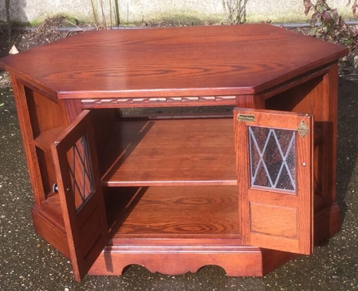 Old Charm Oak Corner TV Cabinet Satellite Media Storage Unit Tudor Brown - Image 3