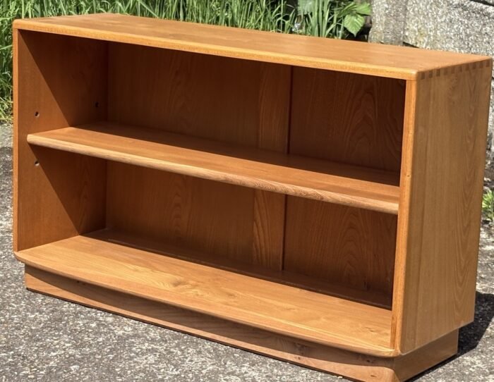 Stunning Rare Ercol Windsor Bookcase Low Design, Solid Elm, Clean Condition - Image 5
