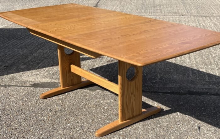 Ercol Windsor Extending Dining Table Solid Elm Light Finish - Image 3
