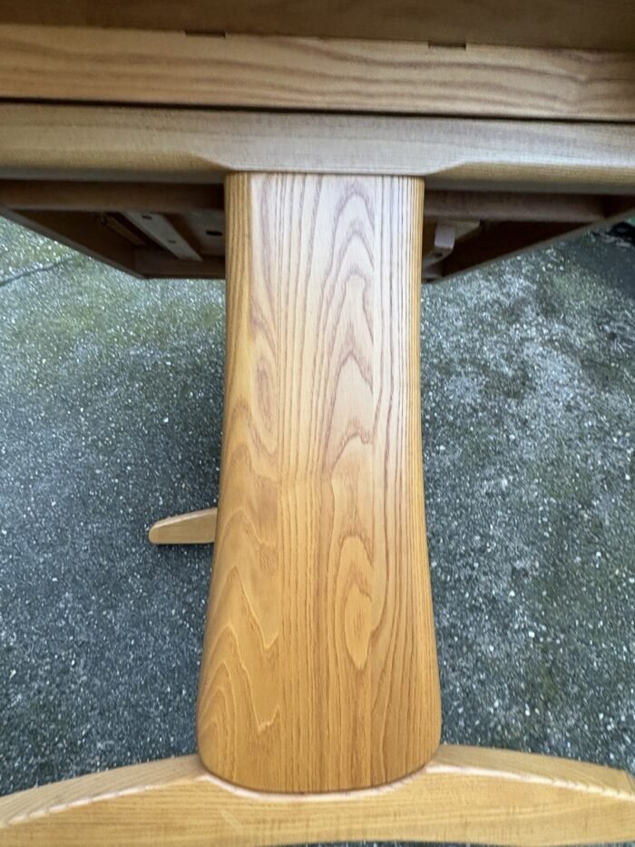 Ercol Windsor Extending Dining Table Solid Elm Dining Table - Image 4
