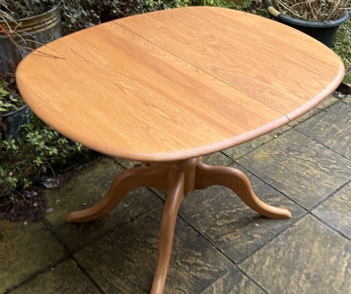 Ercol Chester Extending Dining Table Solid Ash Modern Dining Table - Image 5