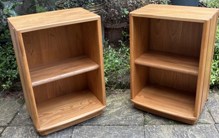 Pair of Retro Ercol Bedside Cabinets with Adjustable Shelves - Image 5