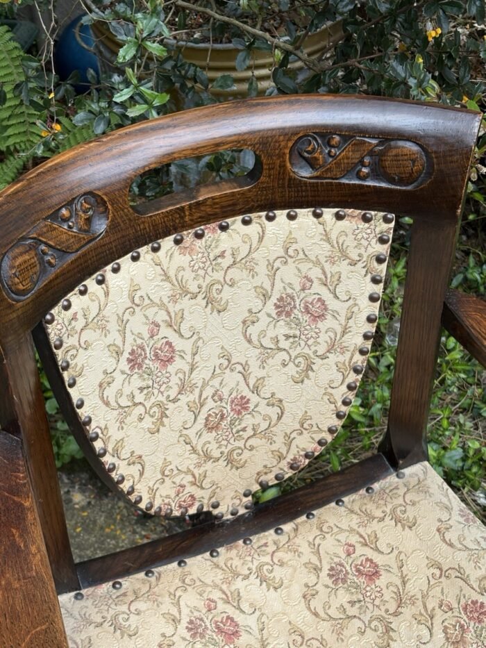Fine Arts & Crafts Oak Armchair - Image 3
