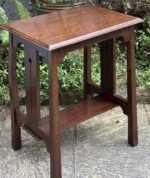 SUPERB SOLID OAK ARTS & CRAFTS SIDE TABLE - Image 3