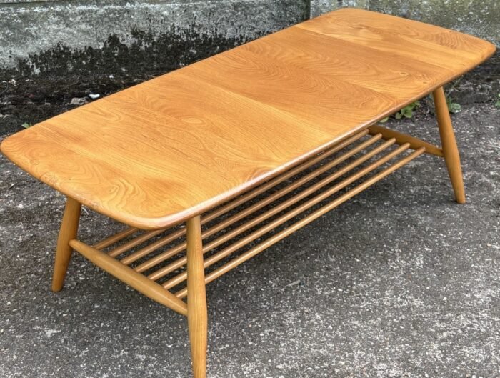 SUPERB RETRO ERCOL COFFEE TABLE - Image 2