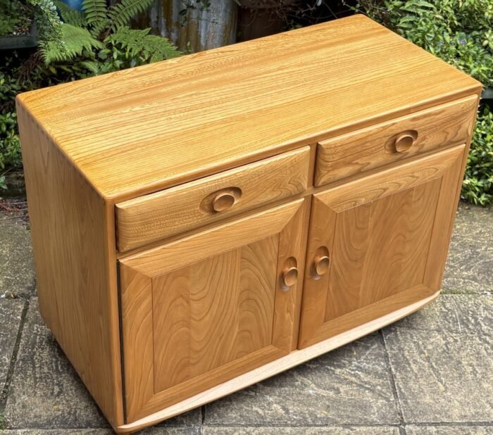 Fine Retro Ercol 2 Door Sideboard - Image 2