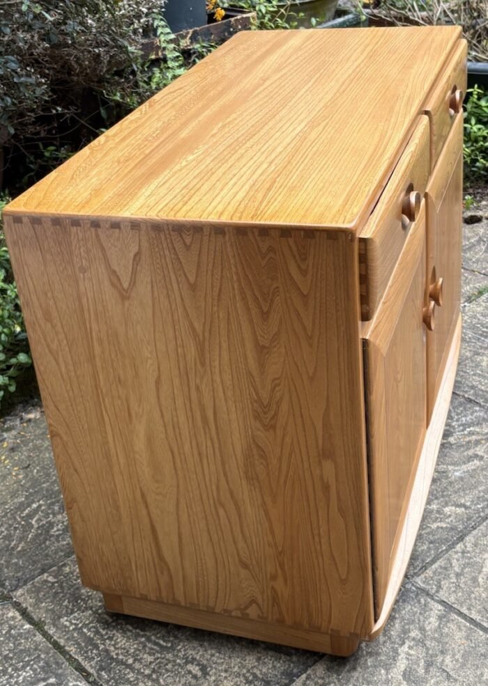 Fine Retro Ercol 2 Door Sideboard - Image 4