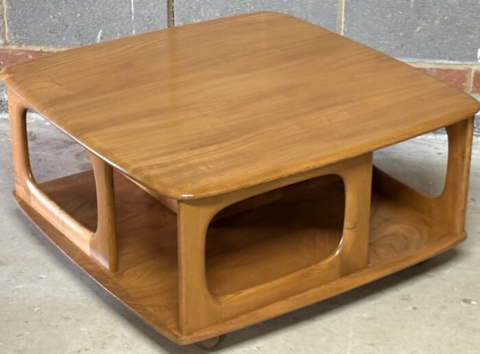 Fine Retro Ercol Pandora’s Box TV Cabinet Coffee Table Vintage Solid Elm - Image 2