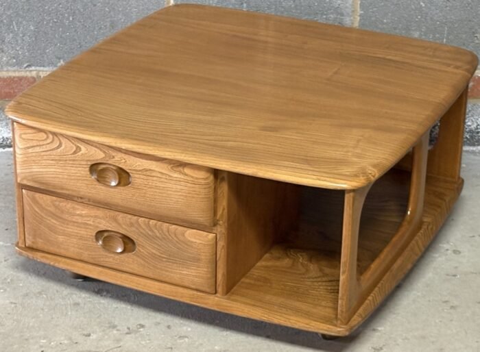 Fine Retro Ercol Pandora’s Box TV Cabinet Coffee Table Vintage Solid Elm - Image 4