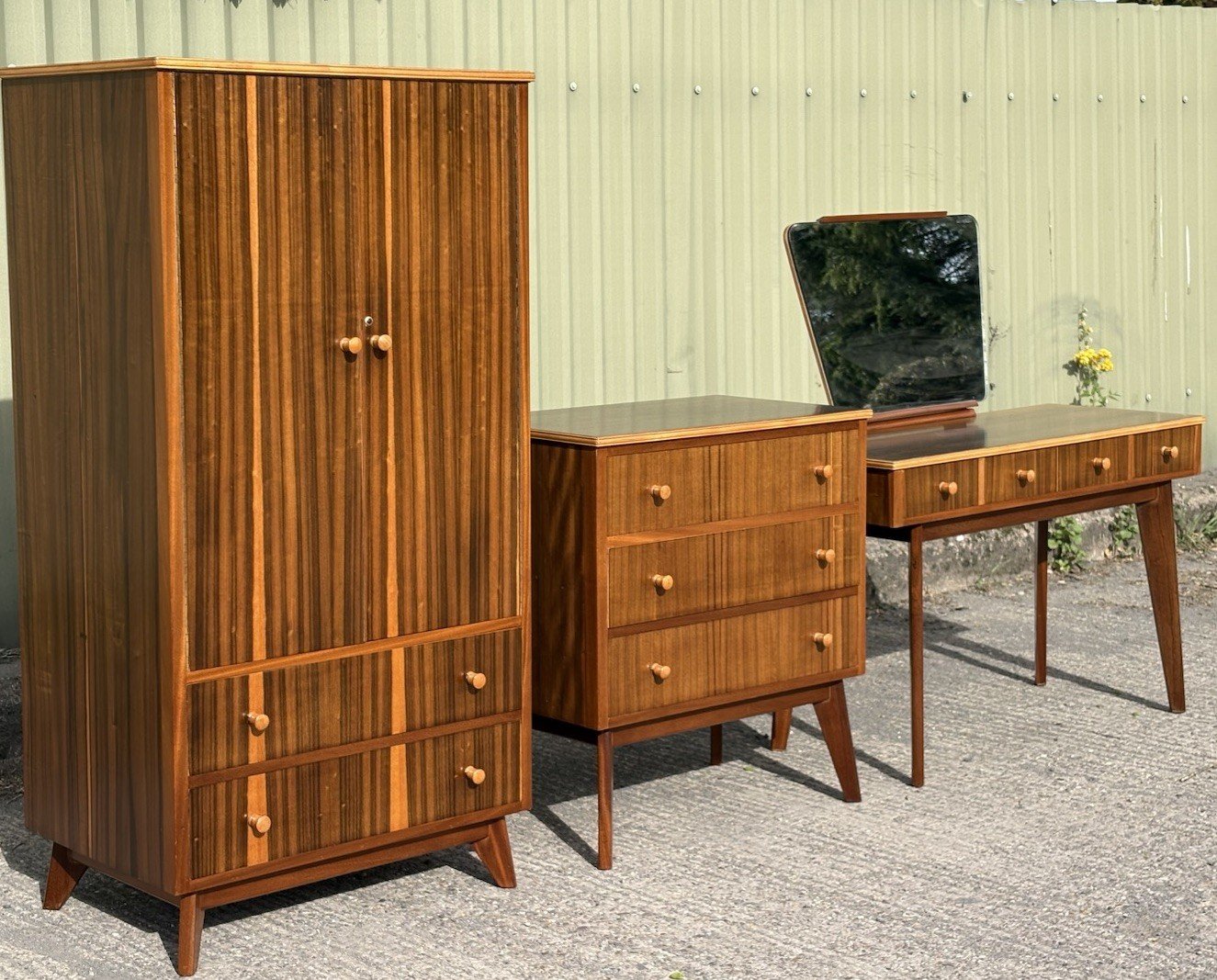 s-l1600-267.jpg Very Rare Cumbrae Morris Walnut 3-Piece Bedroom Suite - Image 1