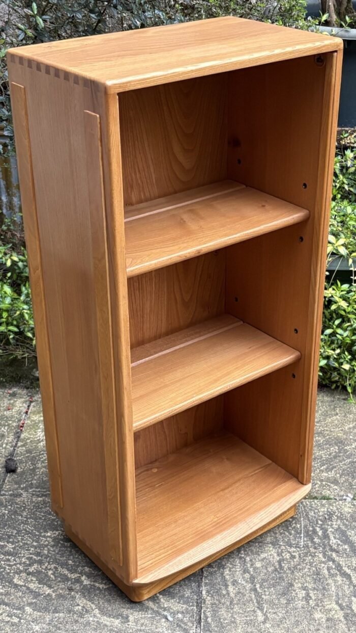 STUNNING RARE SLIM ERCOL WINDSOR BOOKCASE - Image 3