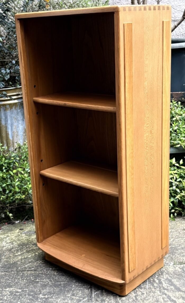 STUNNING RARE SLIM ERCOL WINDSOR BOOKCASE - Image 4