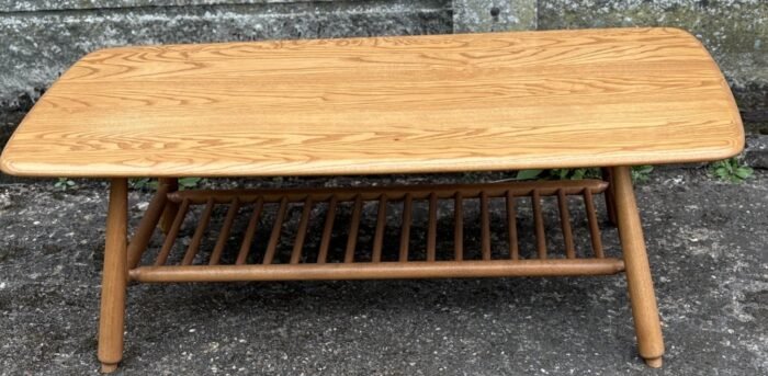 SUPERB MODERN ERCOL COFFEE TABLE - Image 3