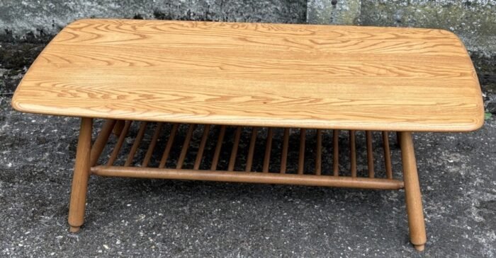 SUPERB MODERN ERCOL COFFEE TABLE - Image 5