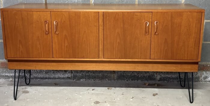 SUPERB RETRO G PLAN DANISH STYLE TEAK SIDEBOARD - Image 2