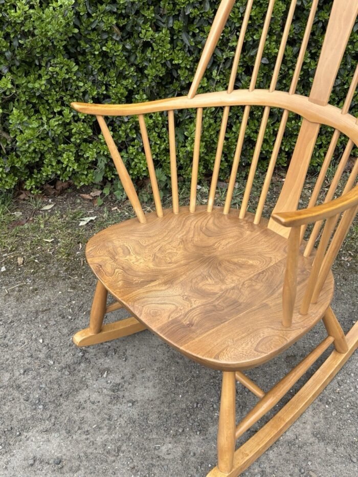 FINE ERCOL CHAIRMAKERS ARMCHAIR CLEAN CONDITION - Image 4