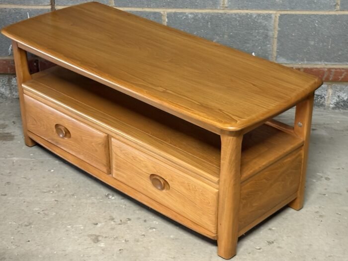 Modern Ercol TV Cabinet Solid Elm Clean Condition - Image 4