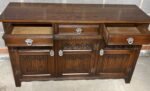 SUPERB OAK OLD CHARM 3 DOOR HERTFORD SIDEBOARD - Image 5