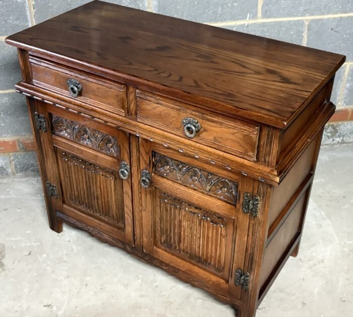 Superb Old Charm Hertford 2 Door Solid Oak Sideboard - Image 2