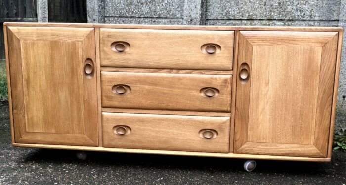Fine Retro Ercol 2 Door Sideboard - Image 5