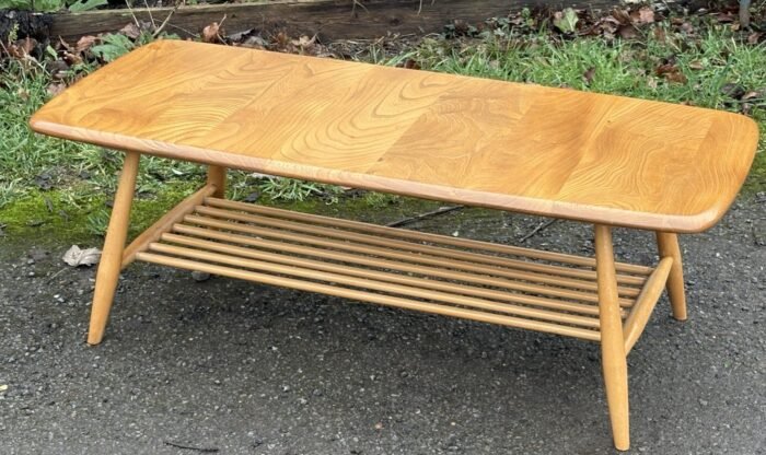 SUPERB RETRO ERCOL COFFEE TABLE - Image 4