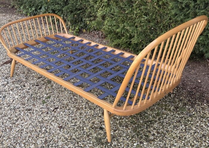 STUNNING RETRO ERCOL SINGLE BED VERY CLEAN CONDITION WE DELIVER | eBay UK - Image 4